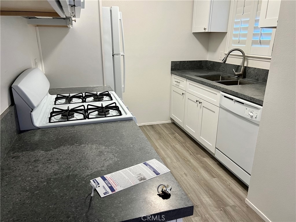 8990 19th - Photo 18