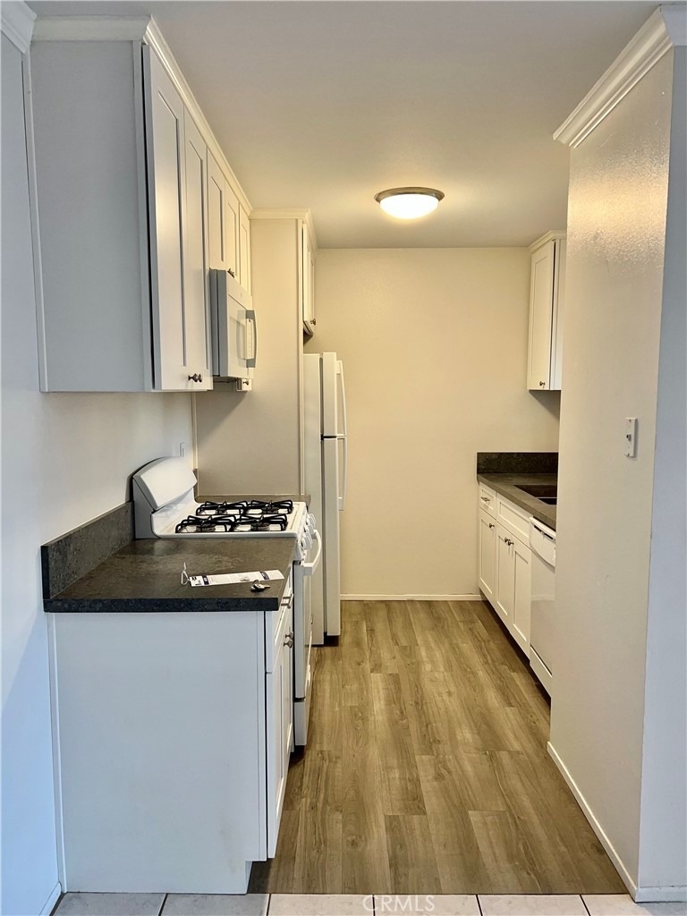 8990 19th - Photo 5