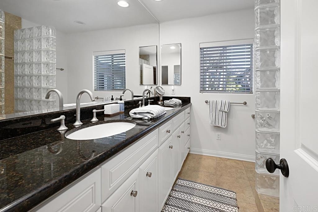 155 15th St - Photo 27