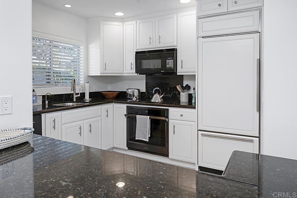 155 15th St - Photo 17