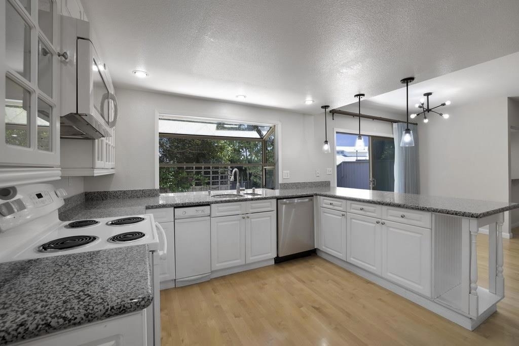 976 Pizarro Lane - Photo 28