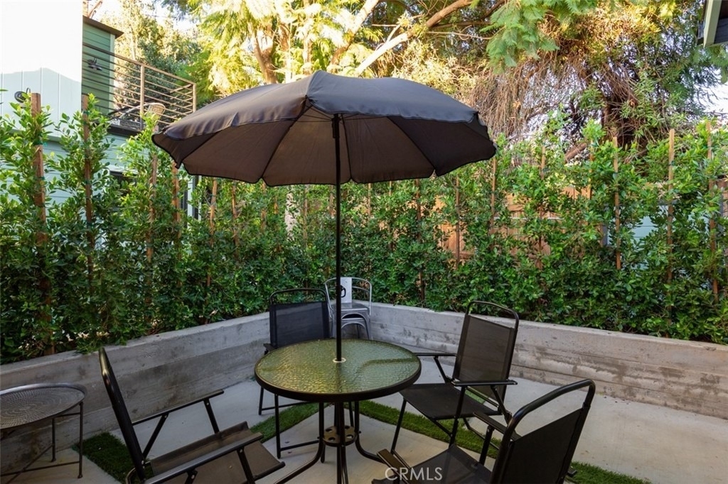 4945 Stratford - Photo 9