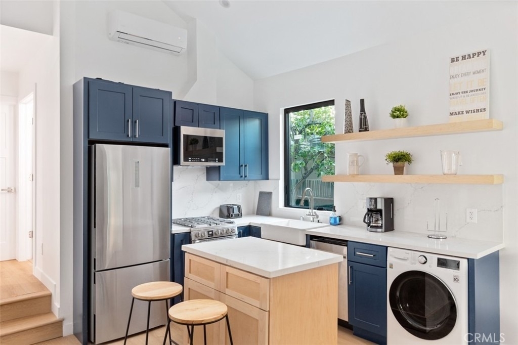 4945 Stratford - Photo 5