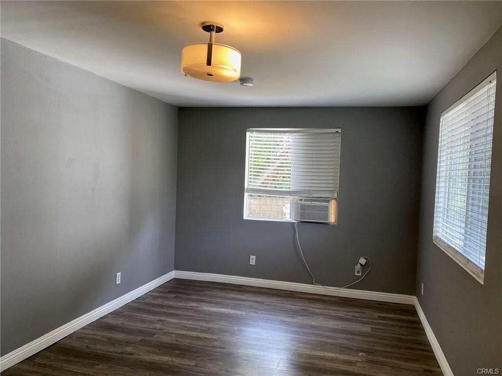1265 Oakridge Drive - Photo 2