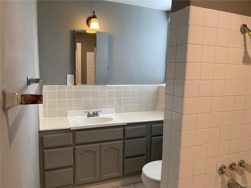 1265 Oakridge Drive - Photo 7