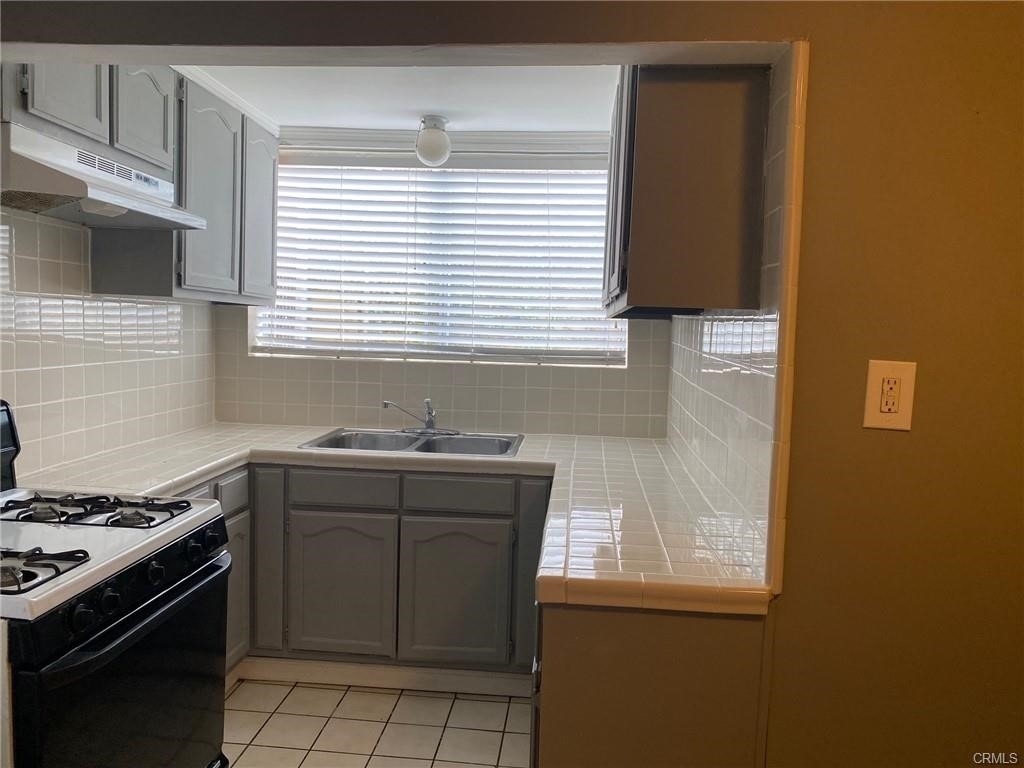 1265 Oakridge Drive - Photo 9