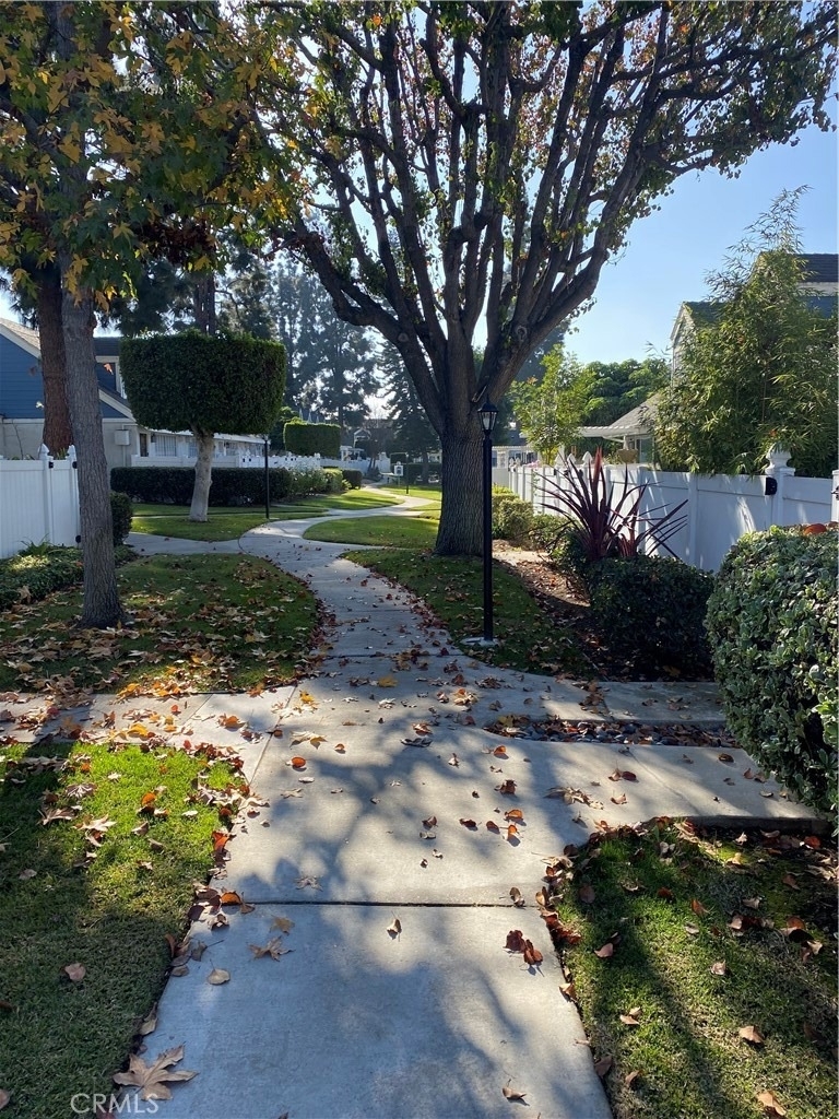 805 W. Grondahl - Photo 4