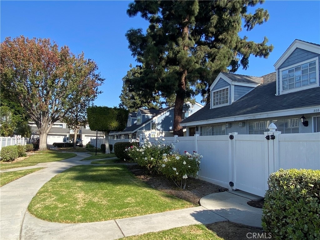 805 W. Grondahl - Photo 13