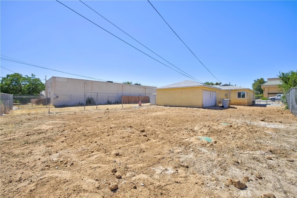 15990 Yucca Street - Photo 15