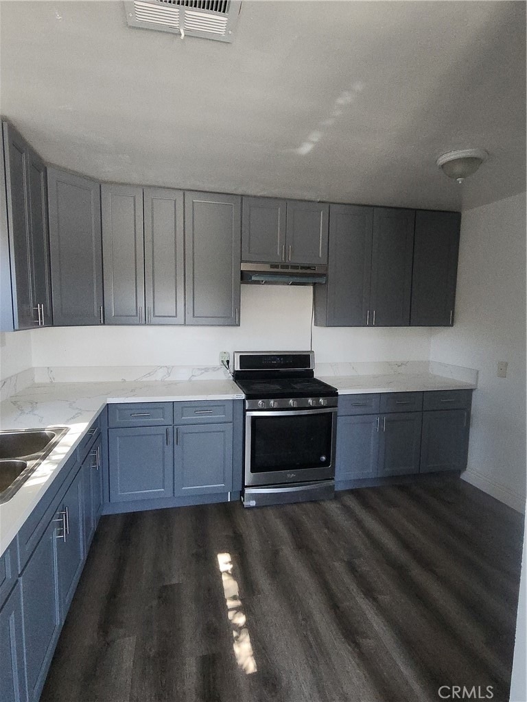 858 S Riverside - Photo 7