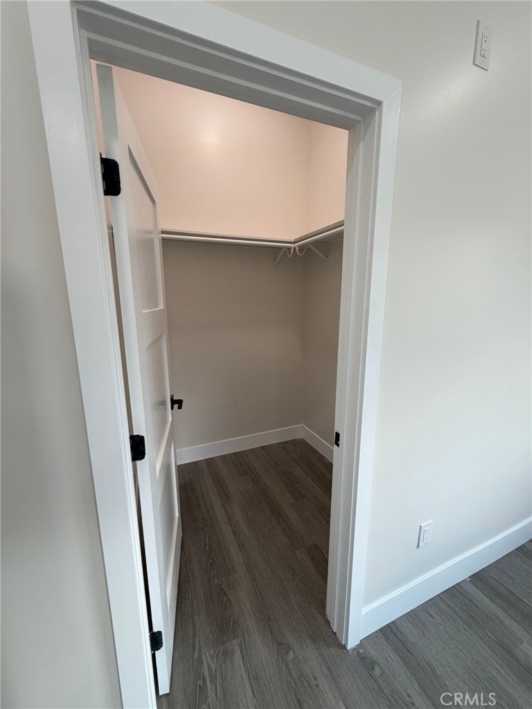 1295 W 25th - Photo 4