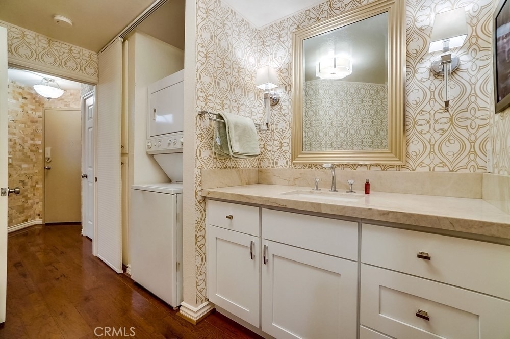 501 E Del Mar Boulevard - Photo 49