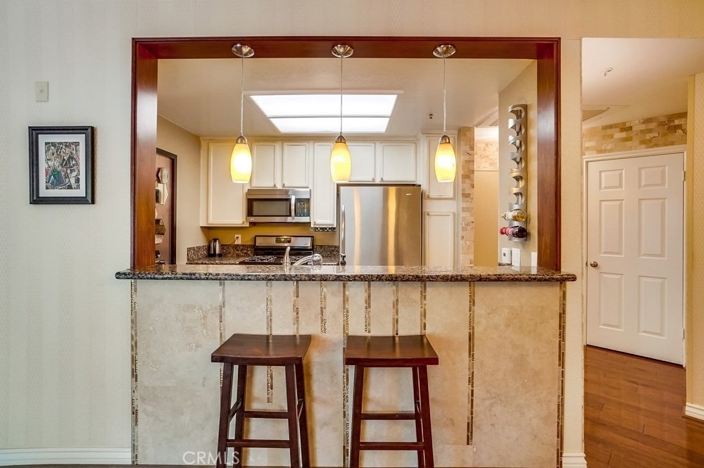 501 E Del Mar Boulevard - Photo 16