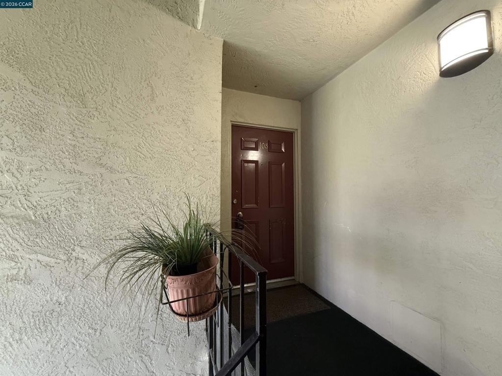 2564 Walnut Blvd - Photo 1