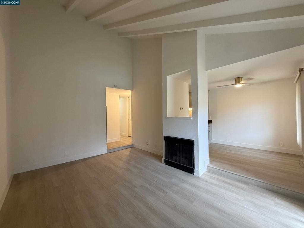 2564 Walnut Blvd - Photo 6