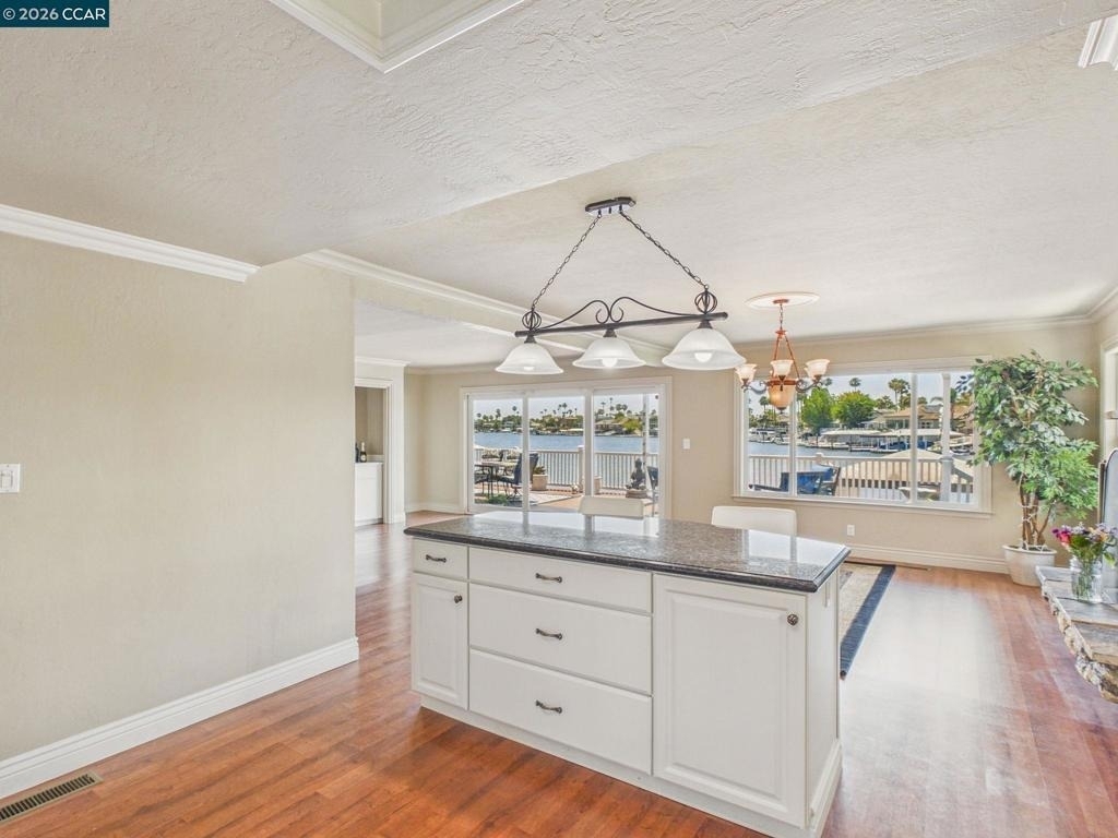 4910 Cabrillo Pt - Photo 12