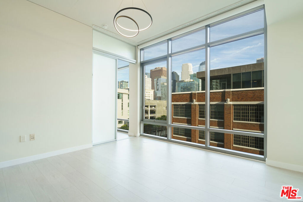1100 S Hope Street - Photo 15