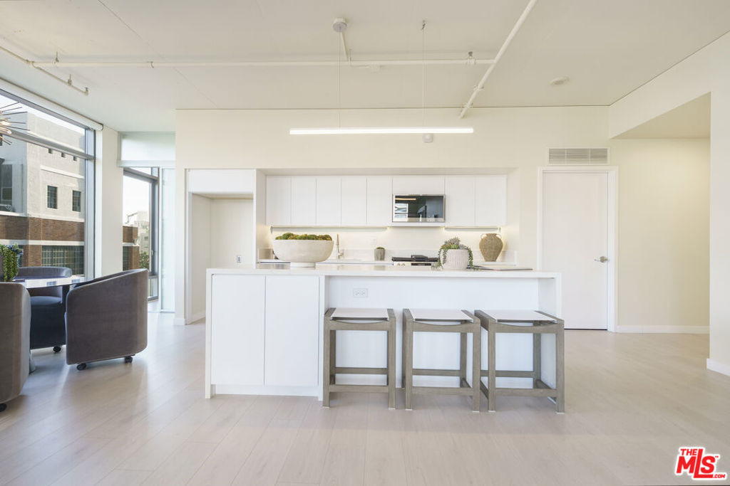 1100 S Hope Street - Photo 8