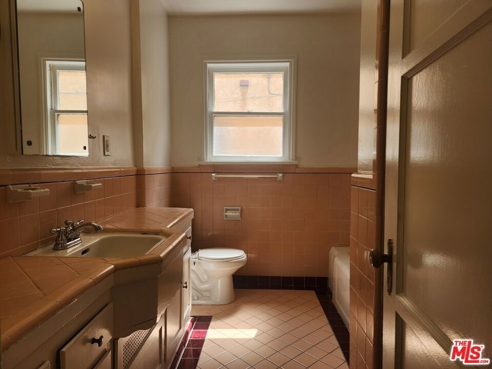 3326 3330 W 5th Street - Photo 6