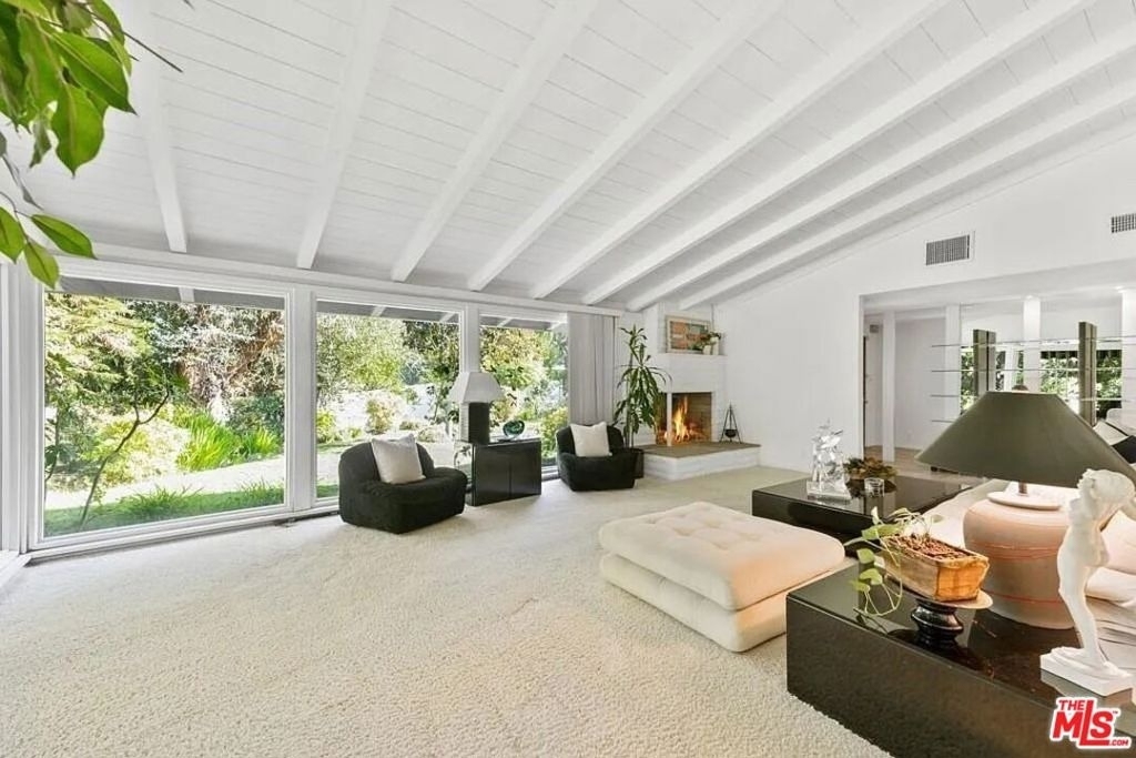 4363 Hayvenhurst Ave - Photo 8