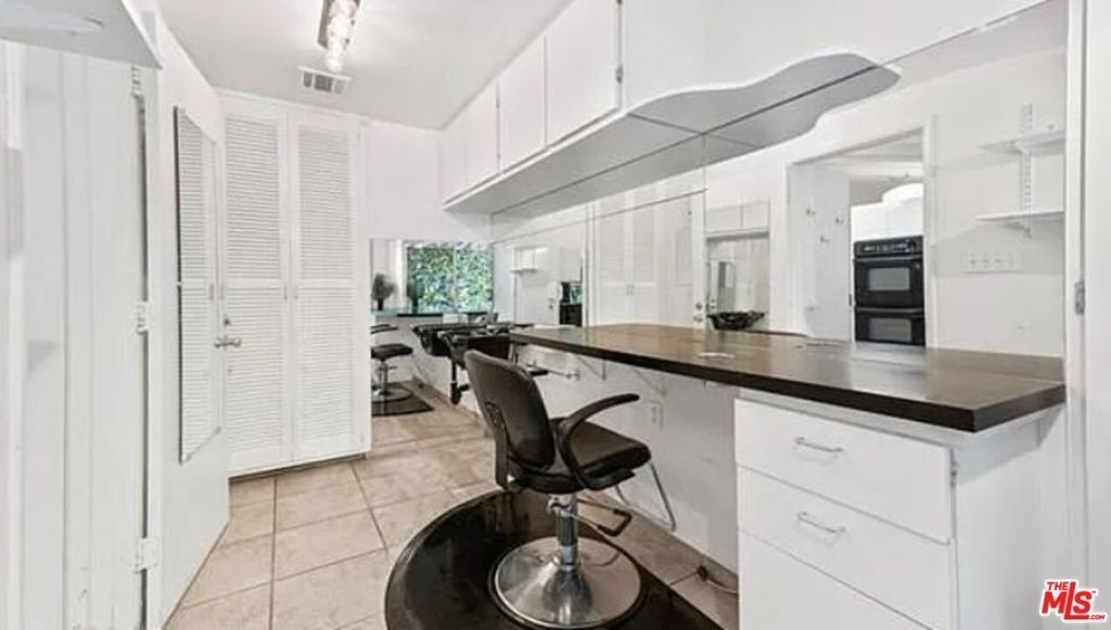 4363 Hayvenhurst Ave - Photo 30