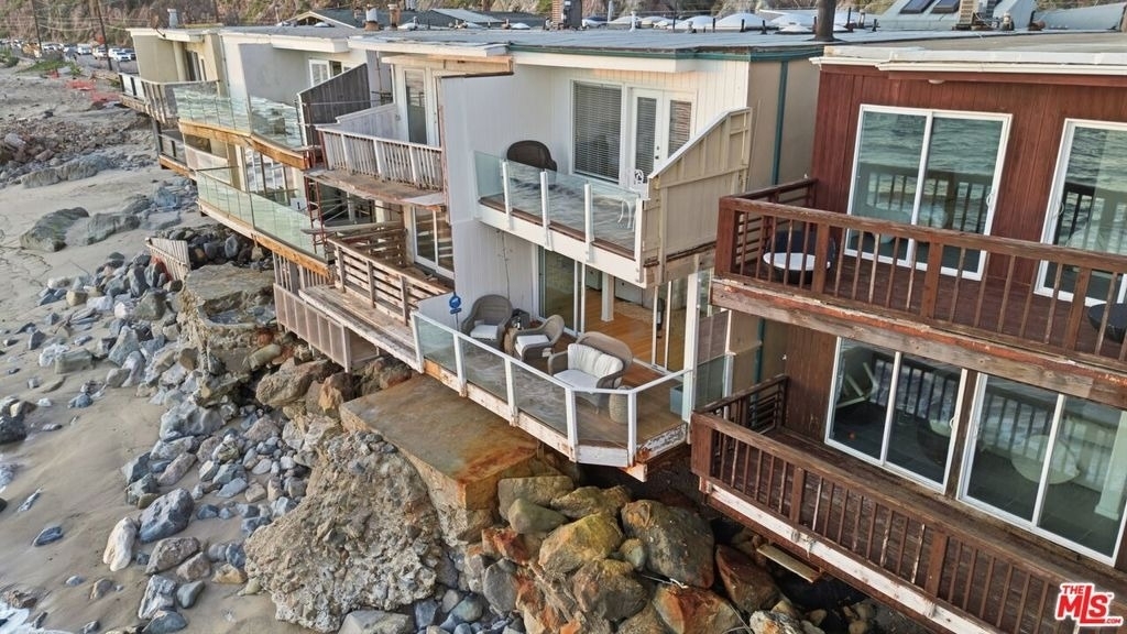 20456 Pacific Coast Highway - Photo 9