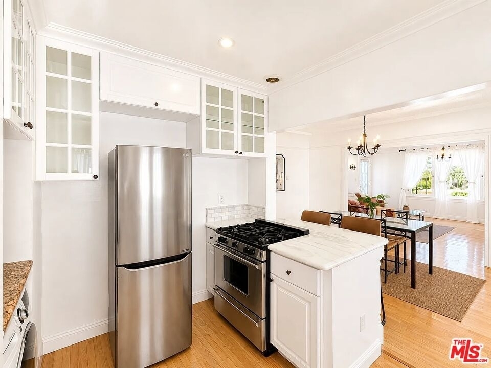 837 5th Street - Photo 9