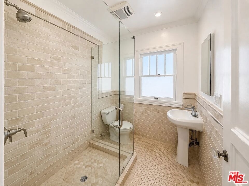 837 5th Street - Photo 15