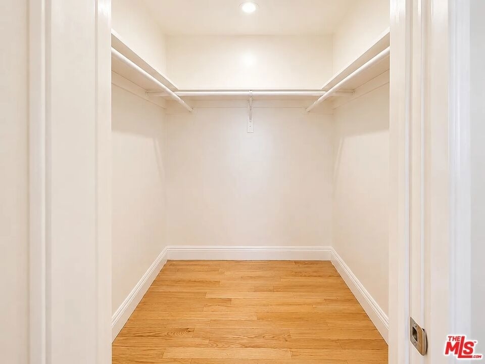 837 5th Street - Photo 14