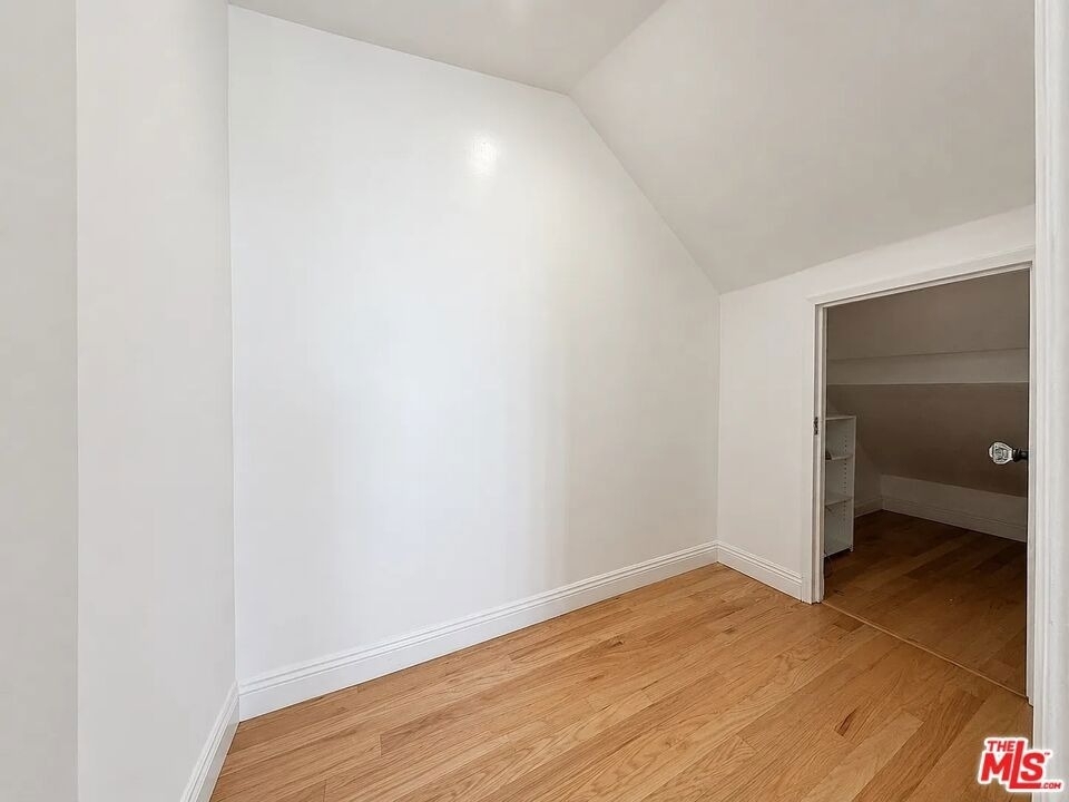 837 5th Street - Photo 5