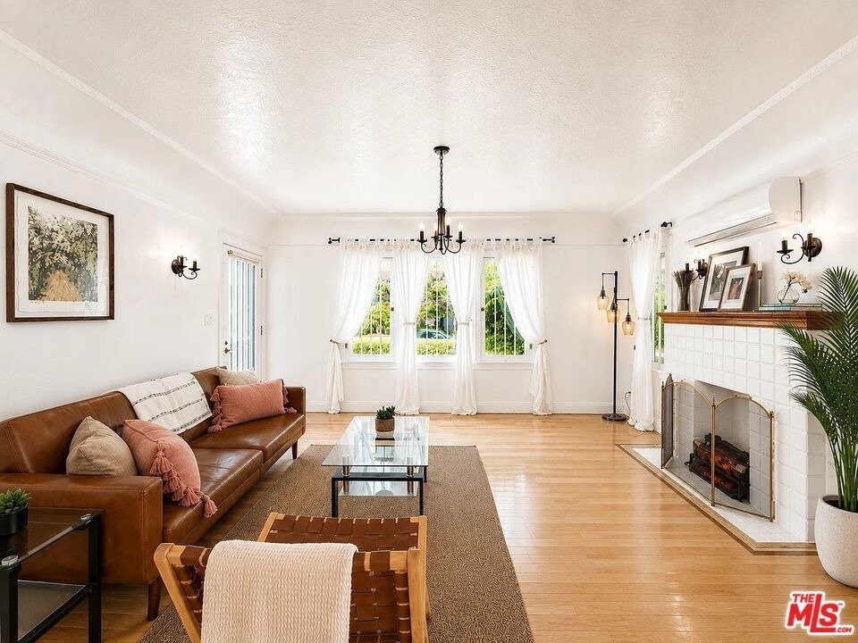 837 5th Street - Photo 3
