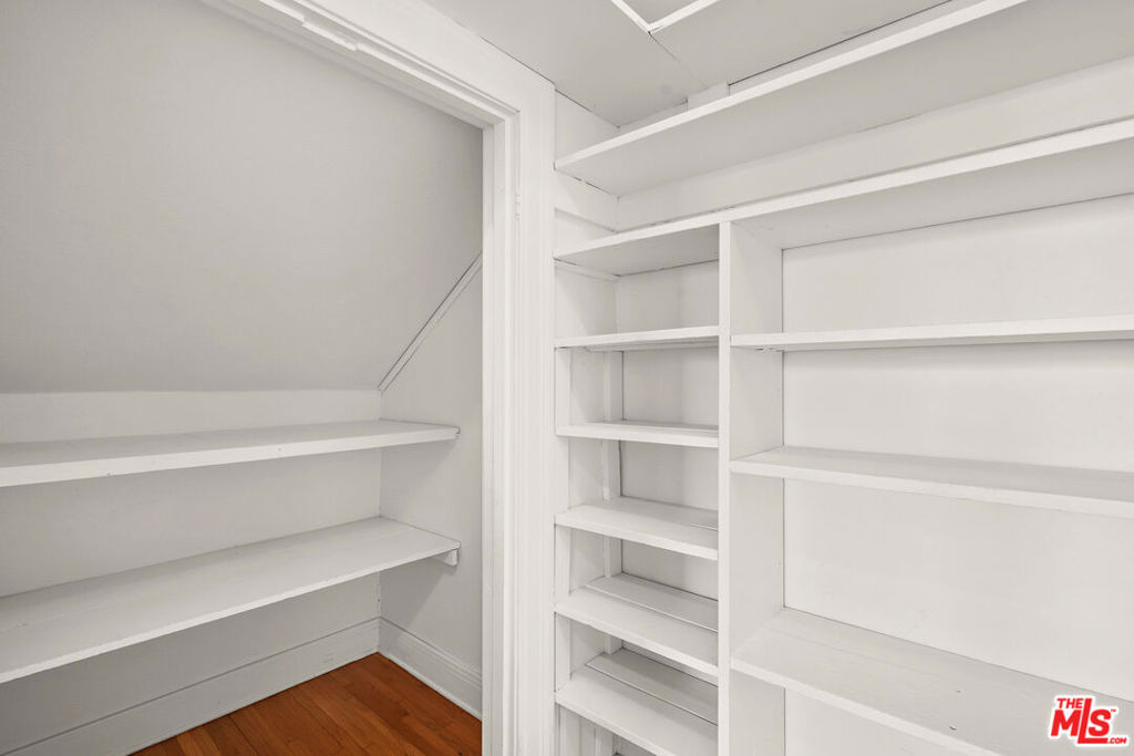 1815 Grace Avenue - Photo 12