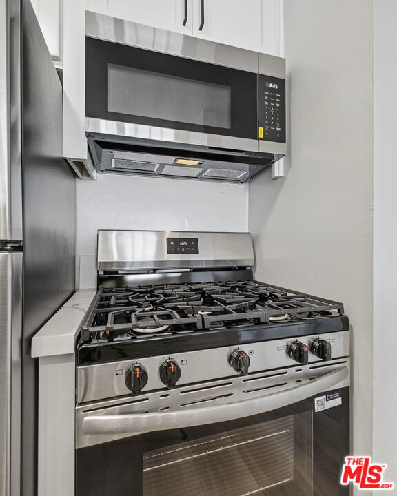 1337 S Hoover Street - Photo 8