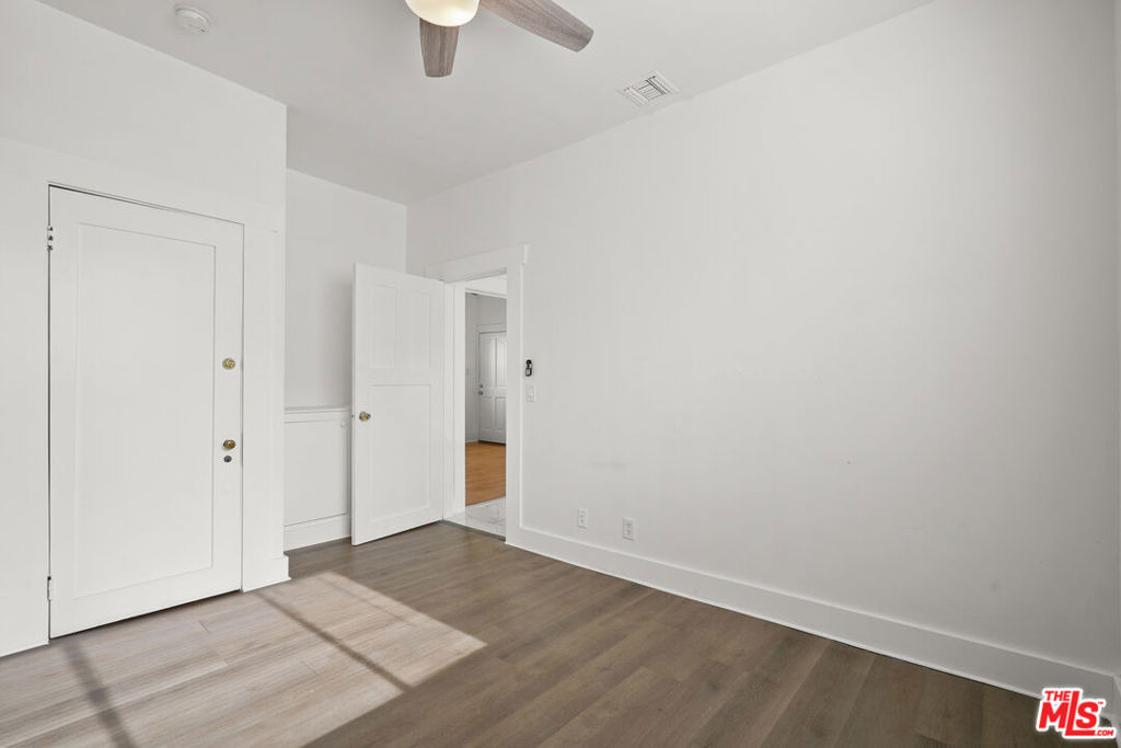 1821 Grace Avenue - Photo 14