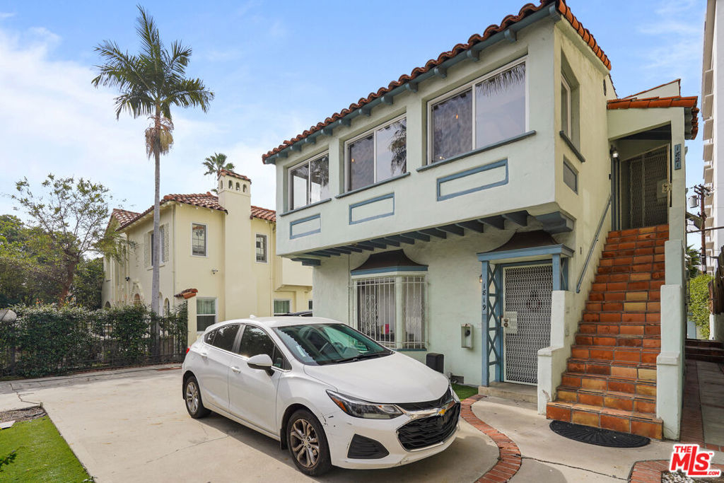 1821 Grace Avenue - Photo 40