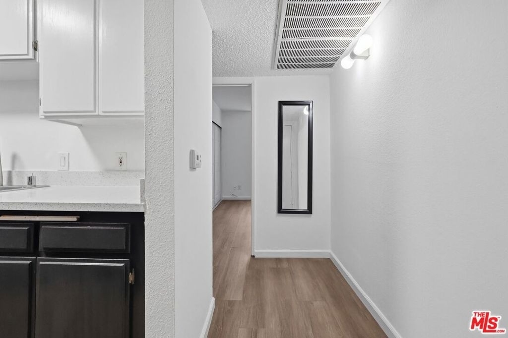 11015 Morrison Street - Photo 5