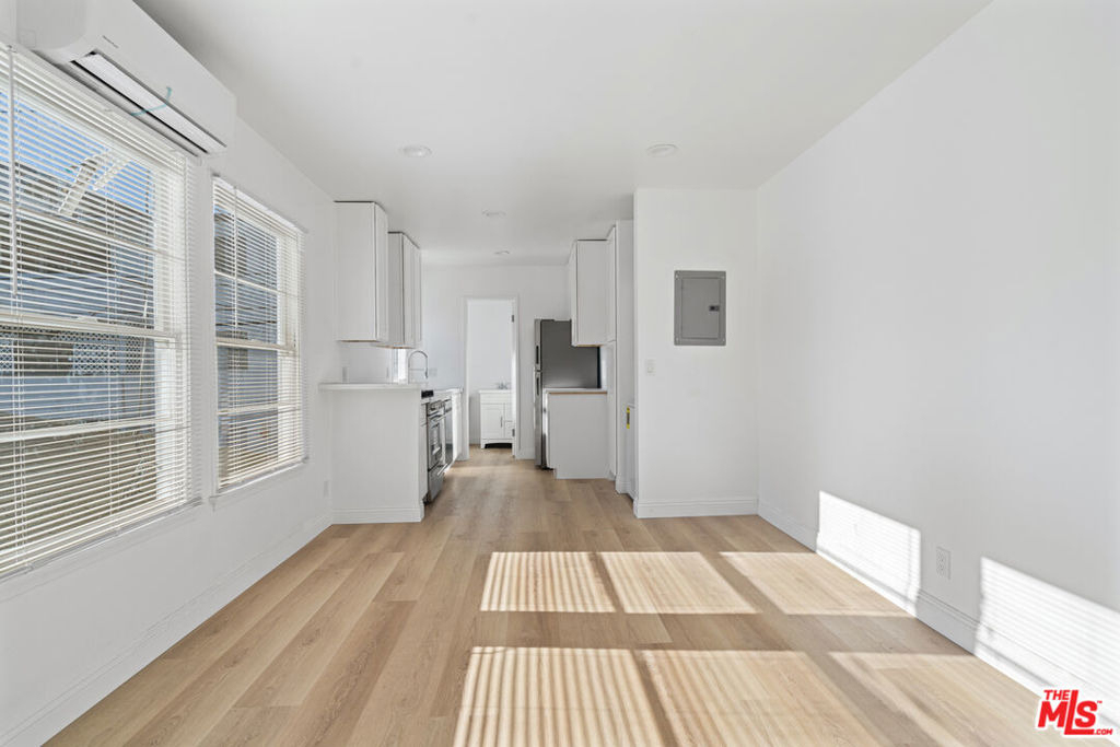814 3rd Street - Photo 3