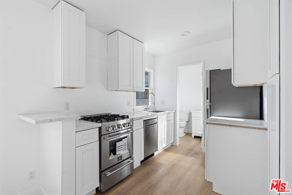 814 3rd Street - Photo 6