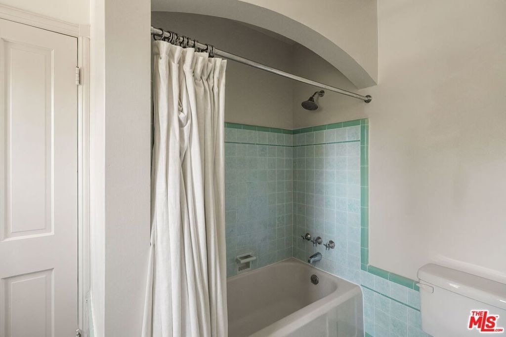 1063 Selby Avenue - Photo 13