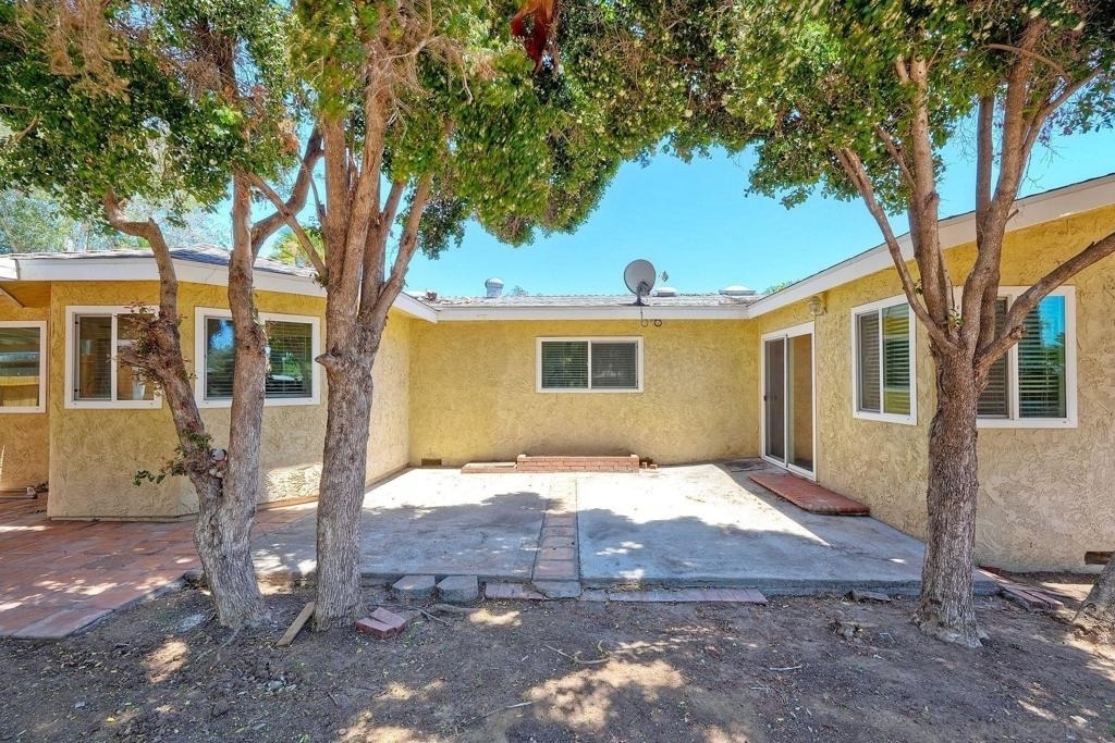 1921 Felicita Road - Photo 23