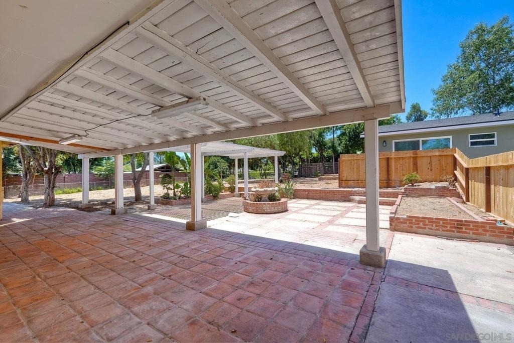 1921 Felicita Road - Photo 21