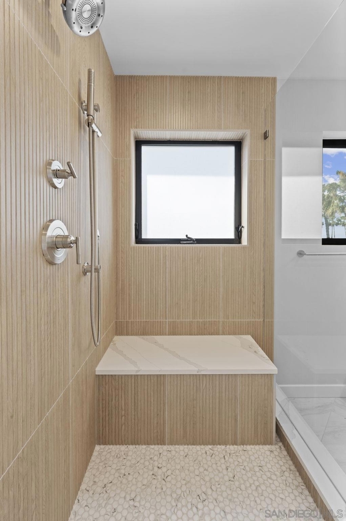 109 Daisy - Photo 16