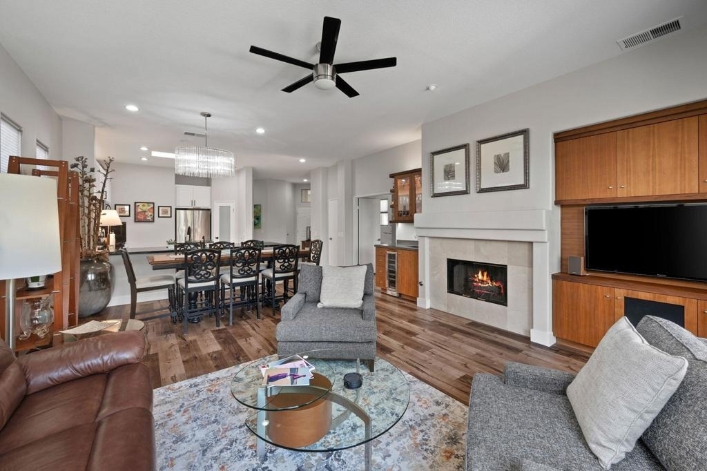 105 N Kavenish Drive - Photo 4