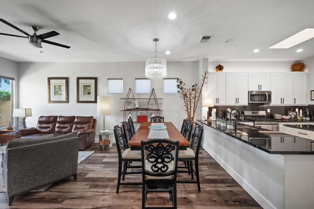 105 N Kavenish Drive - Photo 8