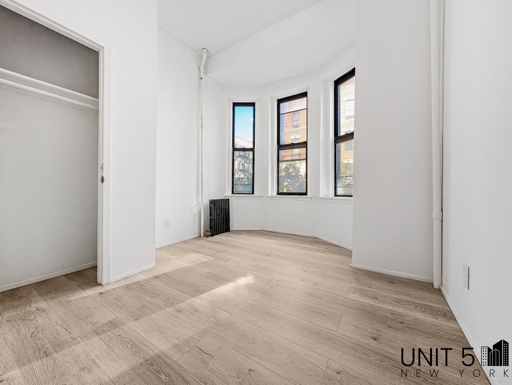 182 Havemeyer Street - Photo 7
