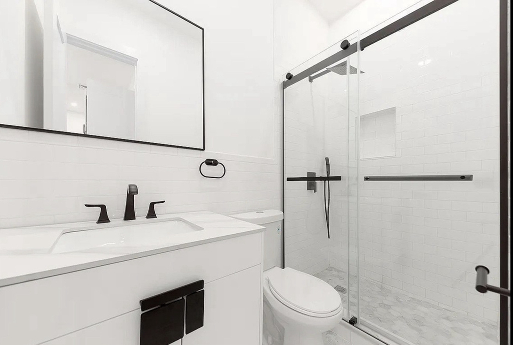722 Chauncey Street - Photo 3