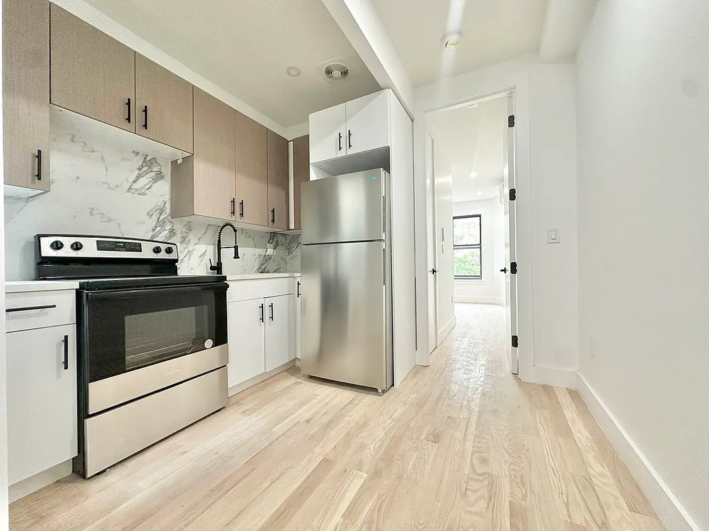 1518 Jefferson Avenue - Photo 0