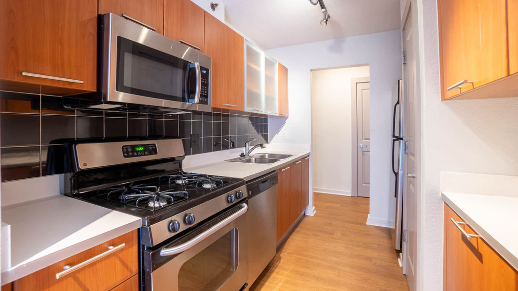 2000 N St. Nw - Photo 6