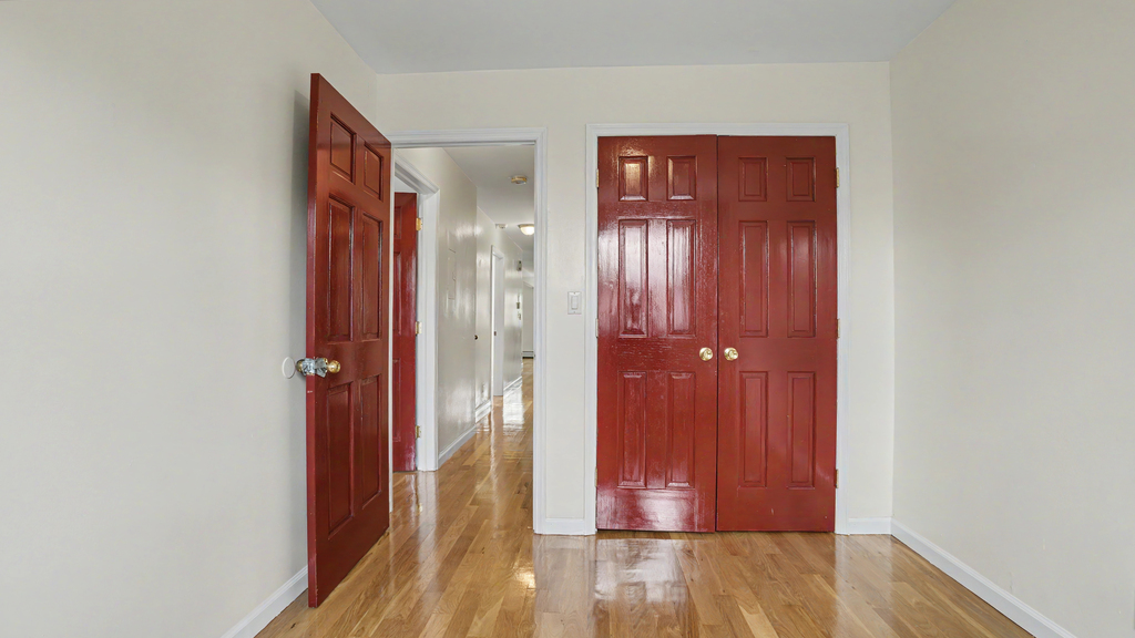 92nd Street - Photo 16