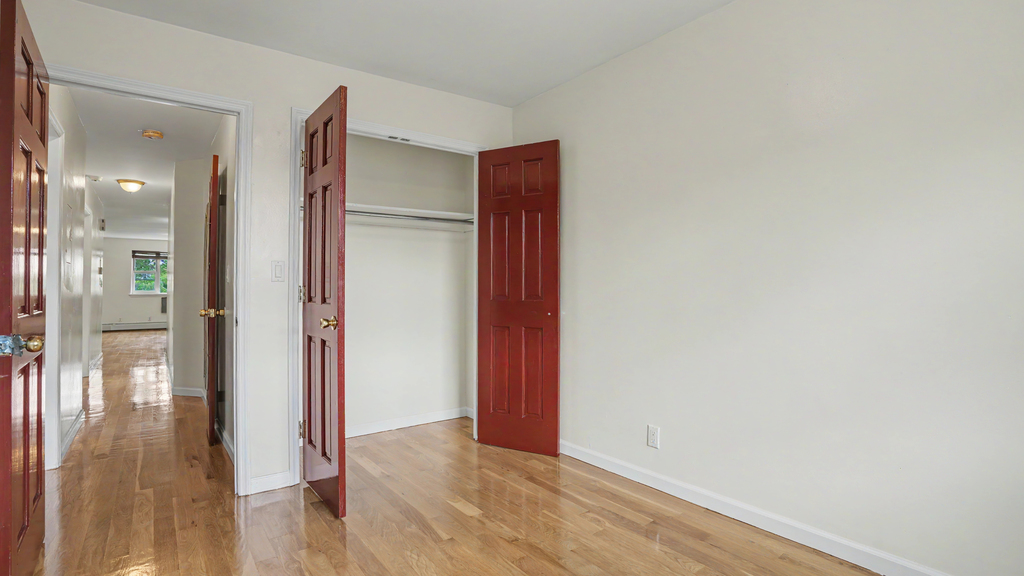 92nd Street - Photo 14